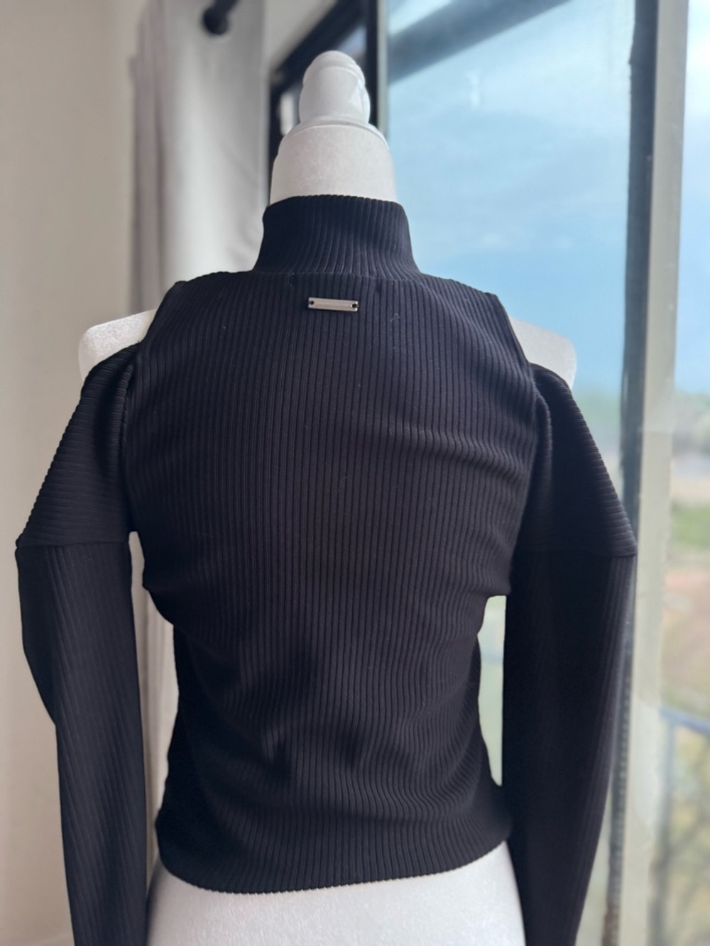 Zip Front Crossover Top Black Size 12 - Picture 6 of 8